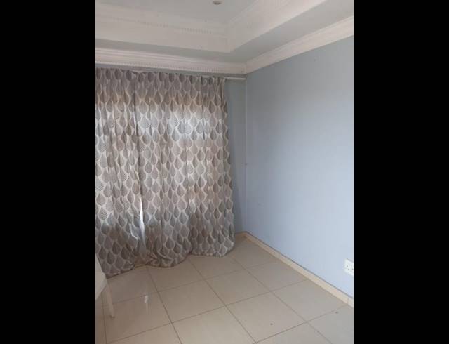 3 BEDROOM HOUSE FOR SALE IN CLOVERDENE